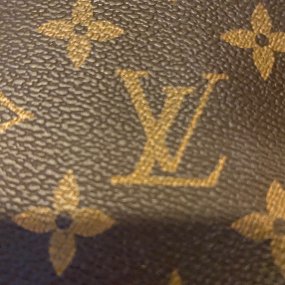 Louis Vuitton Pochette - Picture 9 of 10
